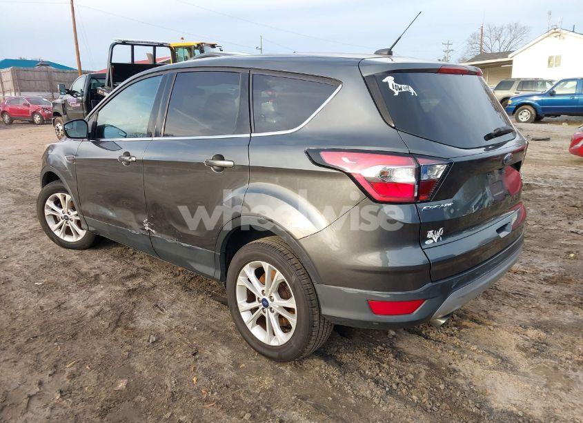 Photo 3 of 2017 Ford Escape SE (VIN 1FMCU0GD0HUE00683)