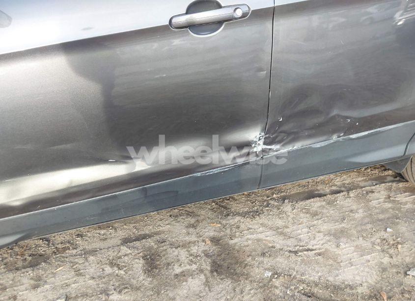 Photo 6 of 2017 Ford Escape SE (VIN 1FMCU0GD0HUE00683)