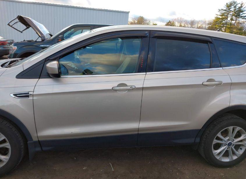 Photo 14 of 2017 Ford Escape SE (VIN 1FMCU0GD0HUE02207)