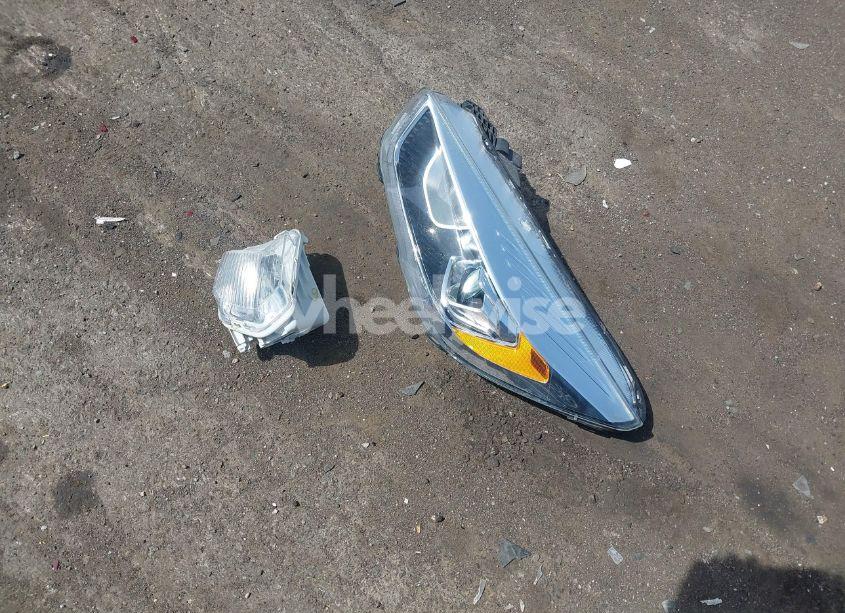 Photo 12 of 2017 Ford Escape SE (VIN 1FMCU0GD0HUE06774)