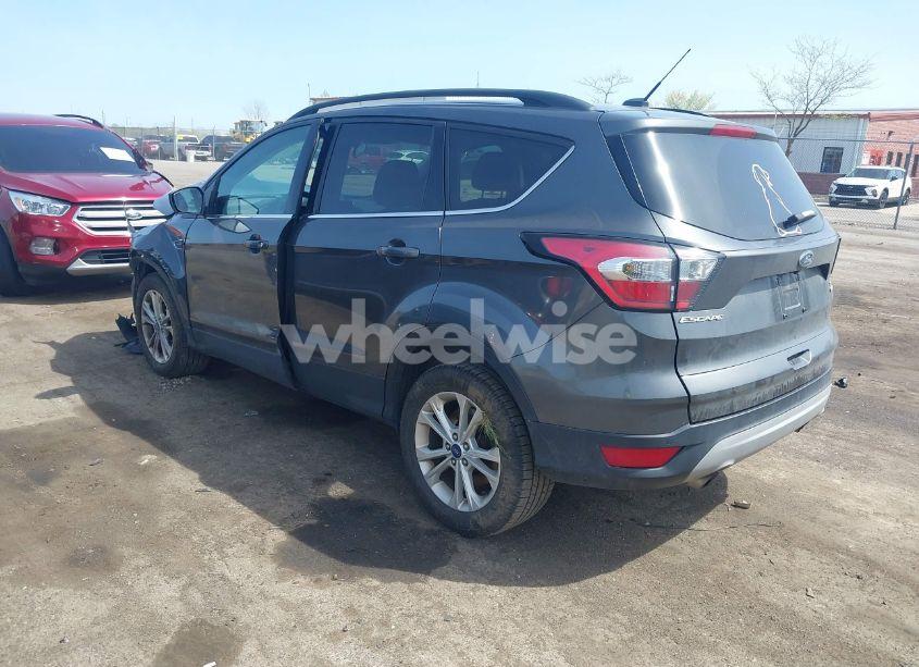 Photo 3 of 2017 Ford Escape SE (VIN 1FMCU0GD0HUE06774)