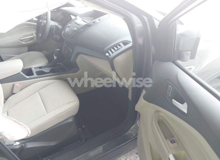 Photo 5 of 2017 Ford Escape SE (VIN 1FMCU0GD0HUE85993)