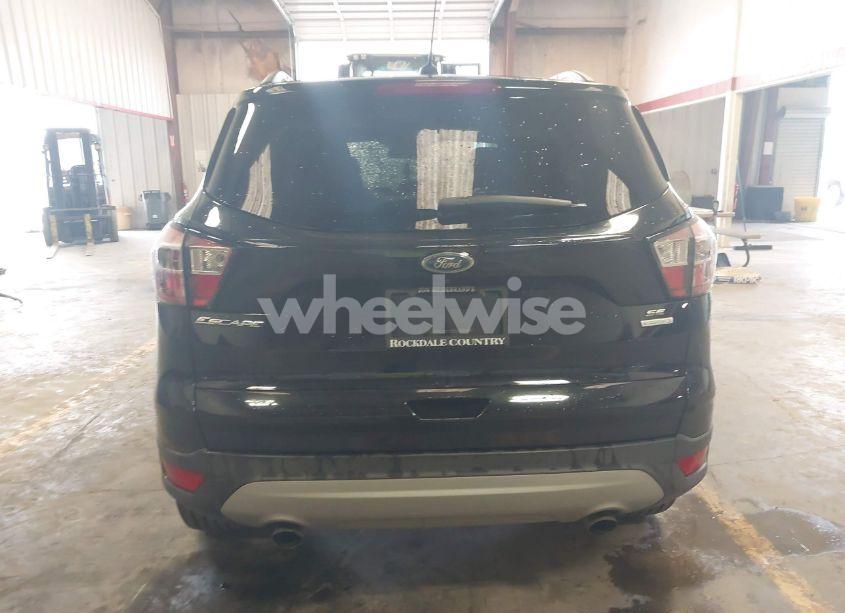 Photo 16 of 2018 Ford Escape SE (VIN 1FMCU0GD0JUA11323)