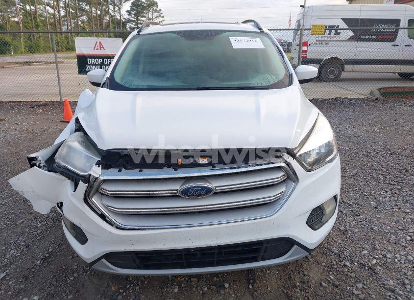 Photo 12 of 2018 Ford Escape SE (VIN 1FMCU0GD0JUC10999)