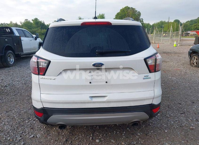 Photo 16 of 2018 Ford Escape SE (VIN 1FMCU0GD0JUC10999)