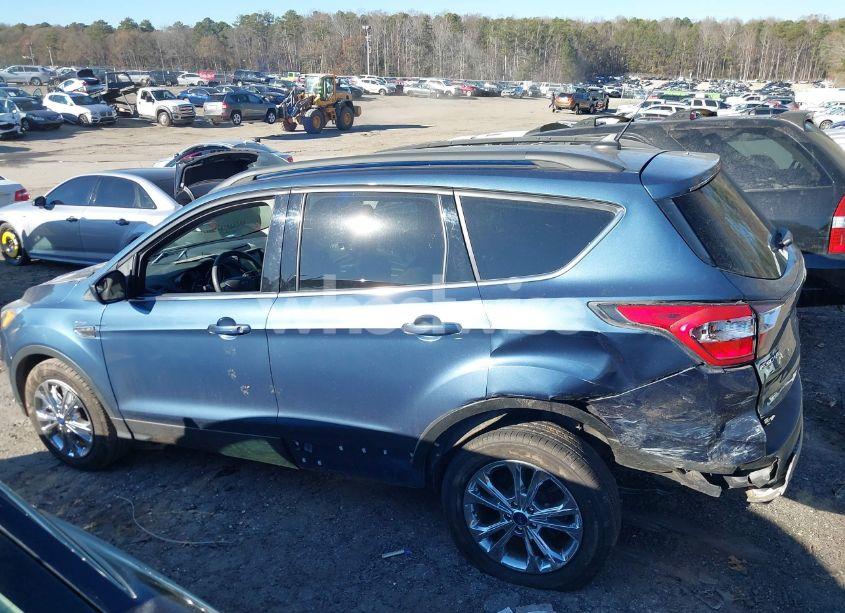 Photo 14 of 2018 Ford Escape SE (VIN 1FMCU0GD0JUC57983)