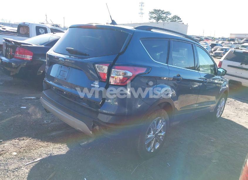 Photo 4 of 2018 Ford Escape SE (VIN 1FMCU0GD0JUC57983)