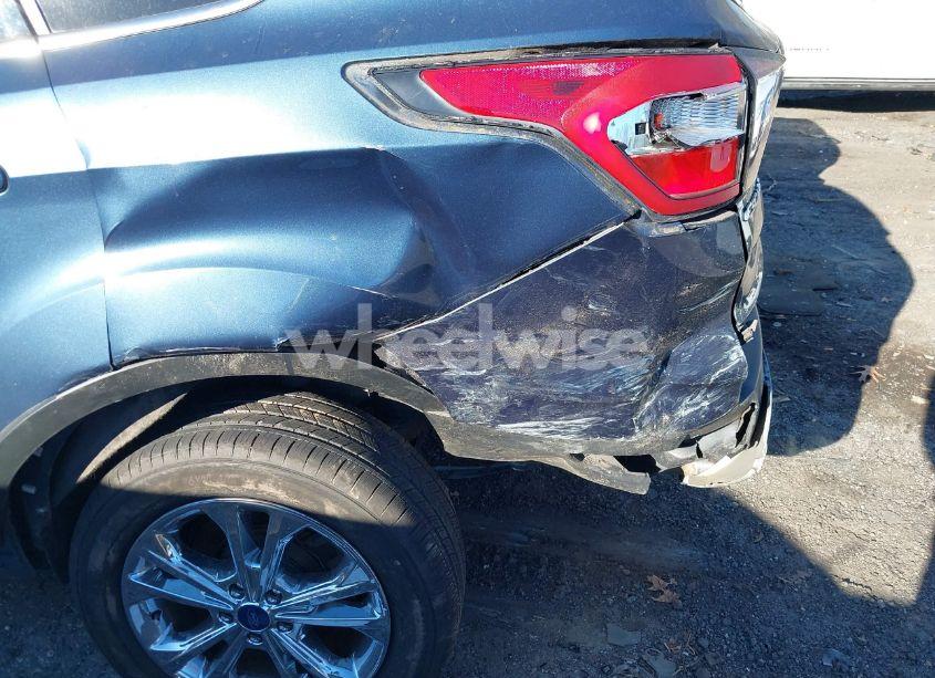 Photo 6 of 2018 Ford Escape SE (VIN 1FMCU0GD0JUC57983)