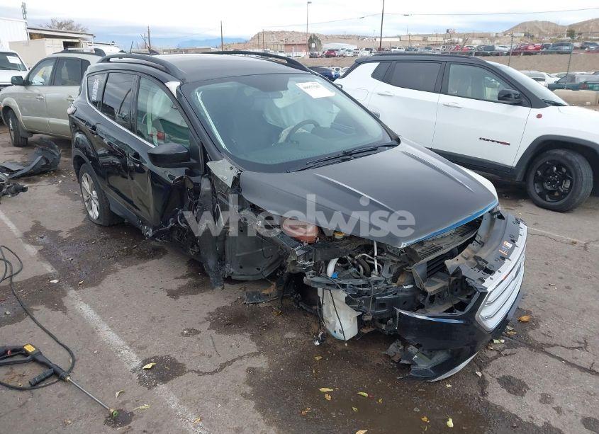 2018 Ford Escape SE (VIN 1FMCU0GD0JUC60897) main photo