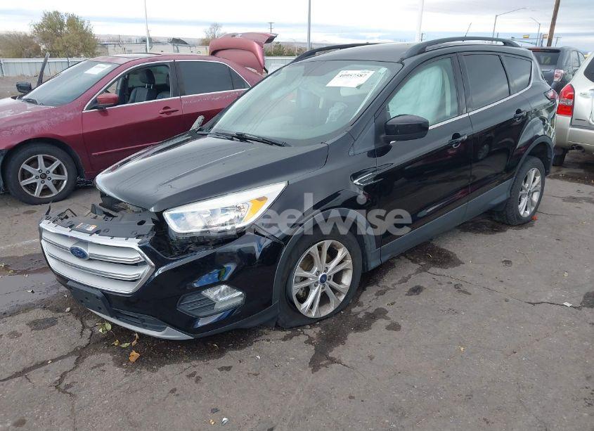Photo 2 of 2018 Ford Escape SE (VIN 1FMCU0GD0JUC60897)
