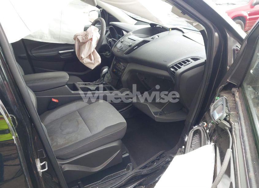 Photo 5 of 2018 Ford Escape SE (VIN 1FMCU0GD0JUC60897)