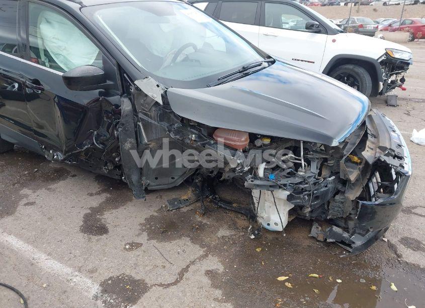 Photo 6 of 2018 Ford Escape SE (VIN 1FMCU0GD0JUC60897)