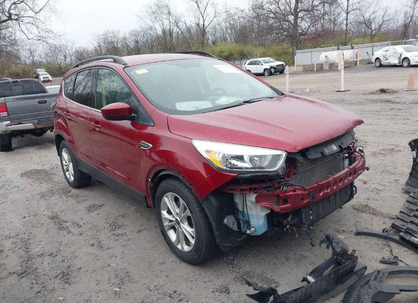 Photo 14 of 2018 Ford Escape SE (VIN 1FMCU0GD0JUC69762)