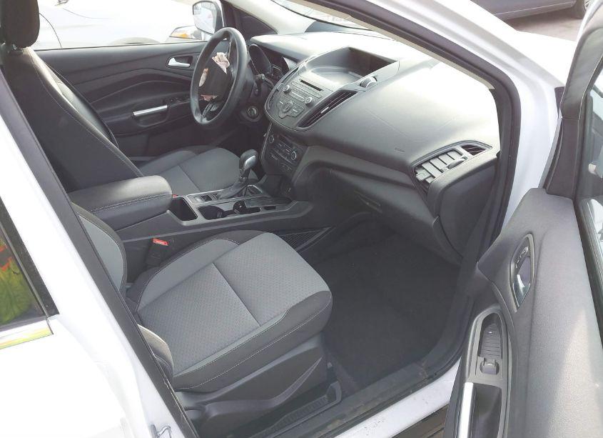 Photo 5 of 2018 Ford Escape SE (VIN 1FMCU0GD0JUC88232)