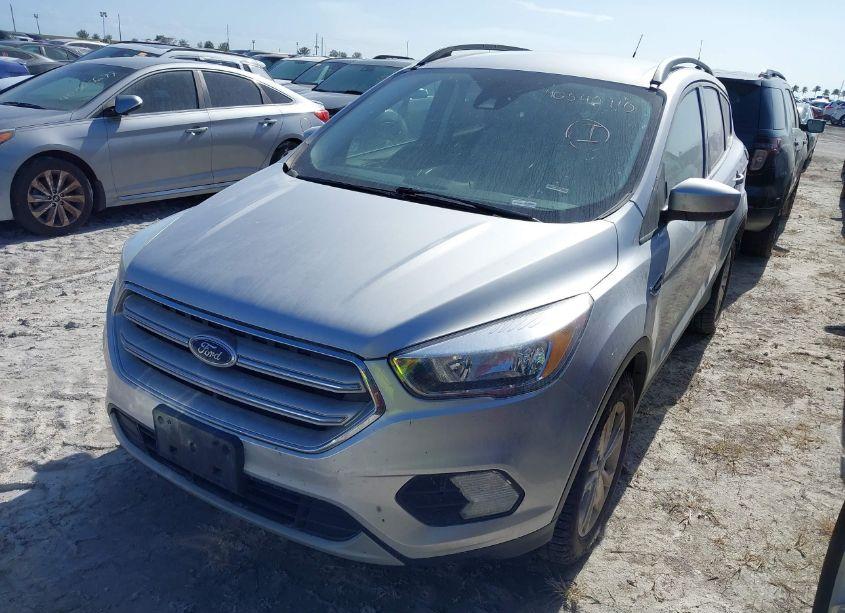 Photo 6 of 2018 Ford Escape SE (VIN 1FMCU0GD0JUC91230)
