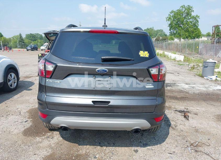 Photo 16 of 2018 Ford Escape SE (VIN 1FMCU0GD0JUC94600)