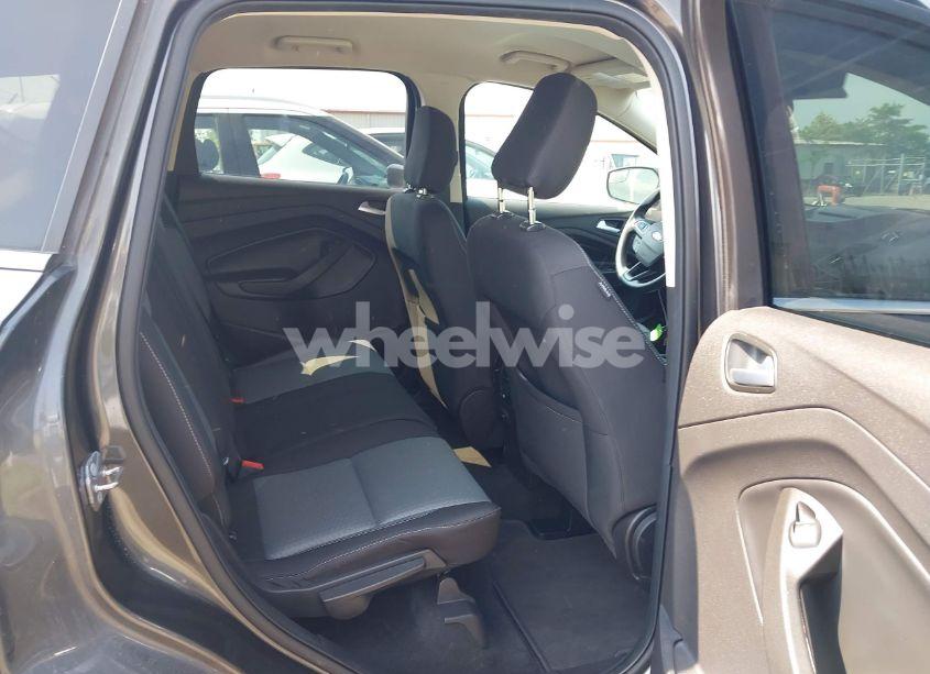 Photo 8 of 2018 Ford Escape SE (VIN 1FMCU0GD0JUC94600)