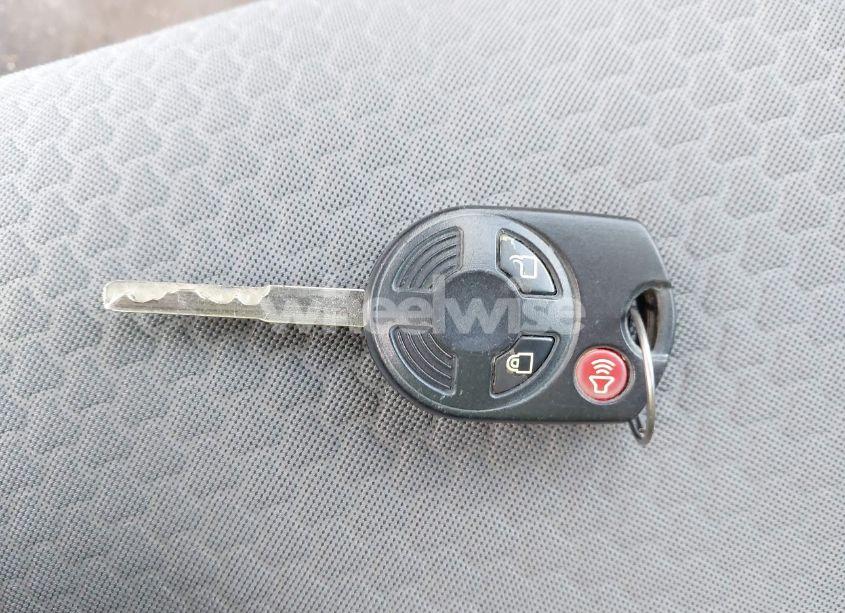 Photo 11 of 2018 Ford Escape SE (VIN 1FMCU0GD0JUD01108)