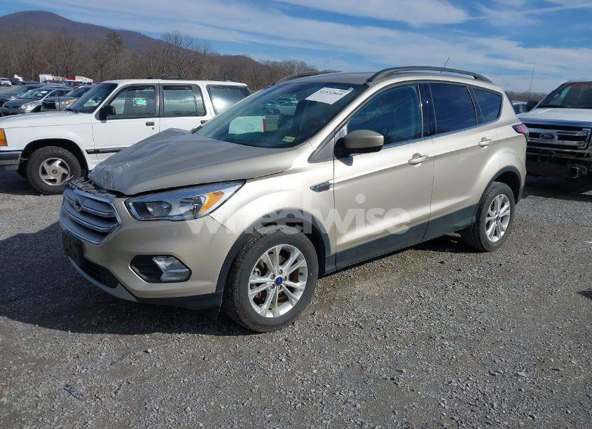Photo 2 of 2018 Ford Escape SE (VIN 1FMCU0GD0JUD01108)