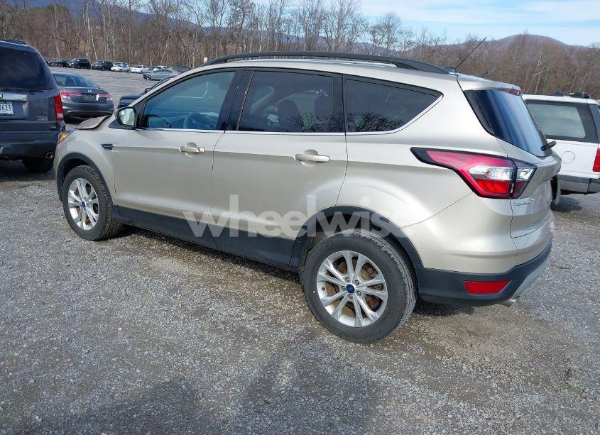 Photo 3 of 2018 Ford Escape SE (VIN 1FMCU0GD0JUD01108)