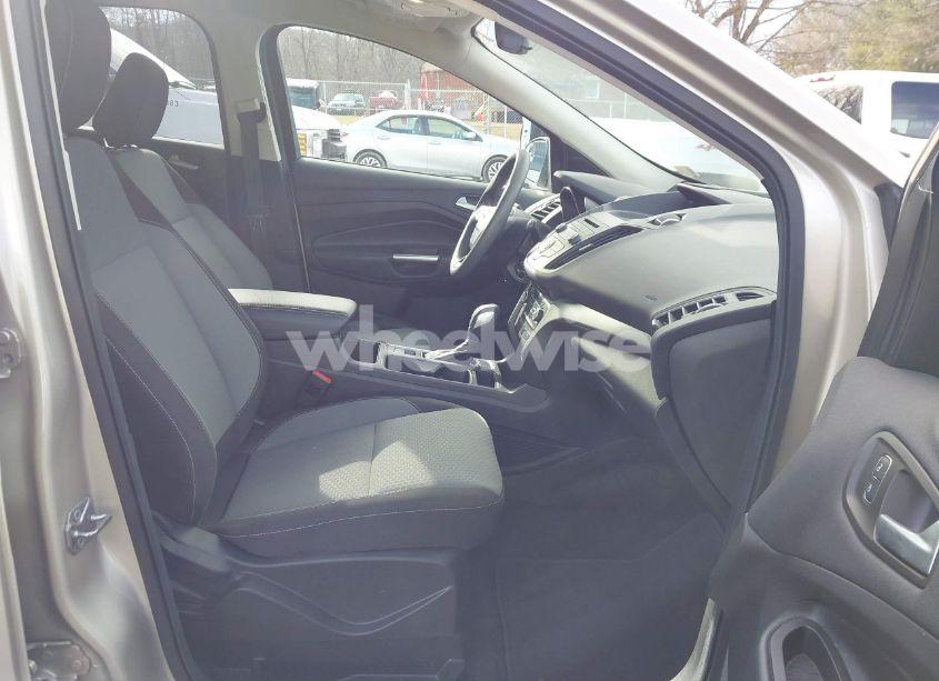 Photo 5 of 2018 Ford Escape SE (VIN 1FMCU0GD0JUD01108)