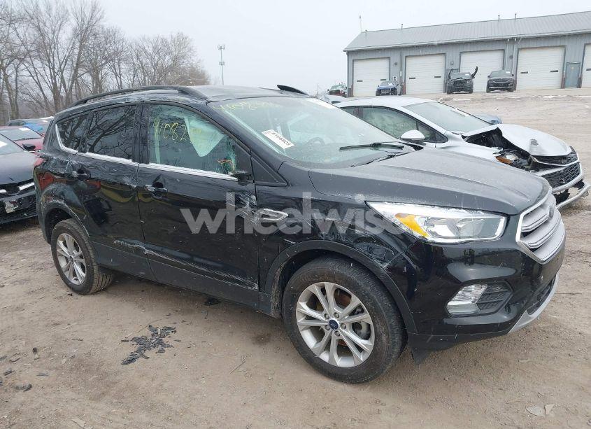 2018 Ford Escape SE (VIN 1FMCU0GD0JUD17681) main photo