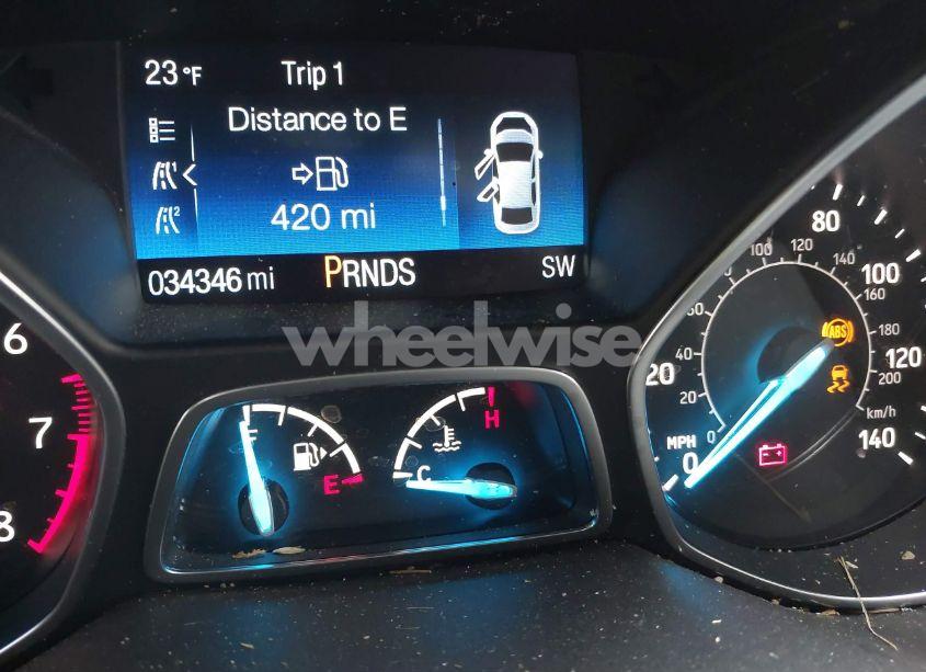 Photo 15 of 2018 Ford Escape SE (VIN 1FMCU0GD0JUD17681)
