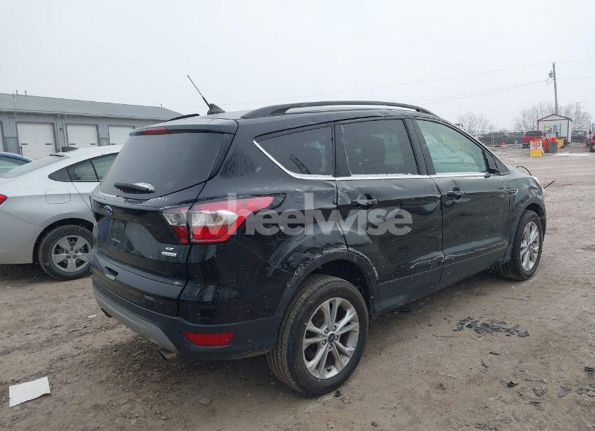 Photo 4 of 2018 Ford Escape SE (VIN 1FMCU0GD0JUD17681)
