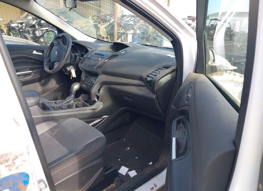 Photo 5 of 2018 Ford Escape SE (VIN 1FMCU0GD0JUD31015)