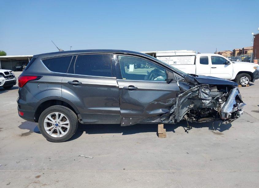 Photo 13 of 2019 Ford Escape SE (VIN 1FMCU0GD0KUA41195)
