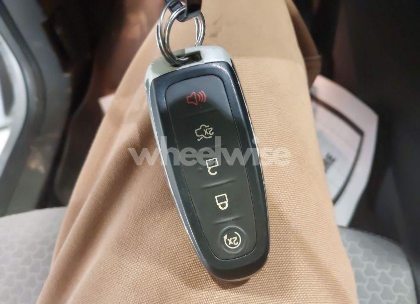 Photo 11 of 2019 Ford Escape SE (VIN 1FMCU0GD0KUA58515)