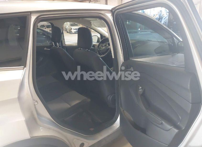 Photo 8 of 2019 Ford Escape SE (VIN 1FMCU0GD0KUA58515)