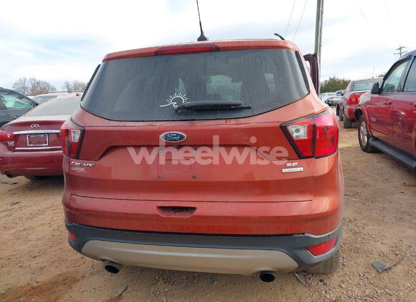 Photo 16 of 2019 Ford Escape SE (VIN 1FMCU0GD0KUA91370)