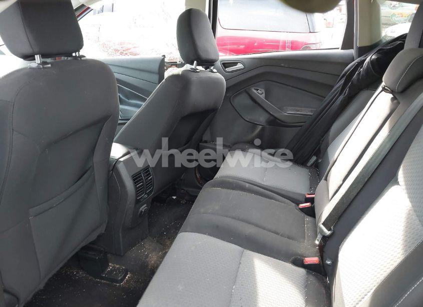 Photo 8 of 2019 Ford Escape SE (VIN 1FMCU0GD0KUA91370)