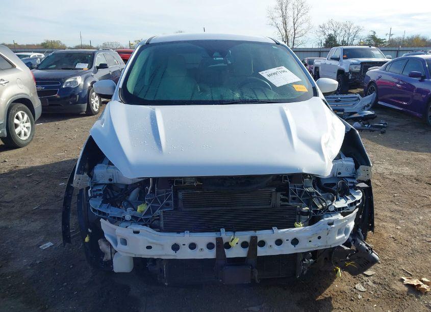 Photo 13 of 2019 Ford Escape SE (VIN 1FMCU0GD0KUB65046)