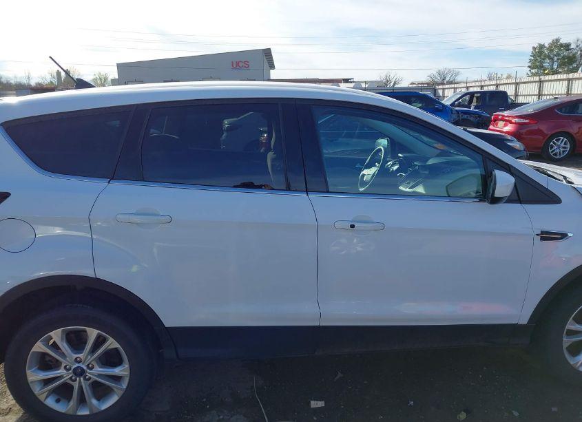 Photo 14 of 2019 Ford Escape SE (VIN 1FMCU0GD0KUB65046)