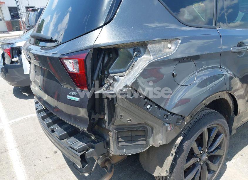 Photo 18 of 2019 Ford Escape SE (VIN 1FMCU0GD0KUB74569)