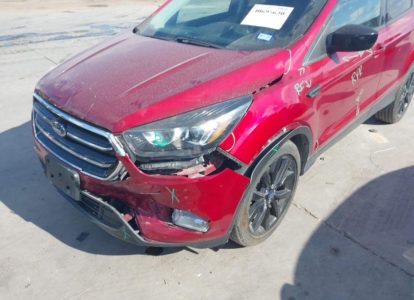 Photo 6 of 2019 Ford Escape SE (VIN 1FMCU0GD0KUC02466)