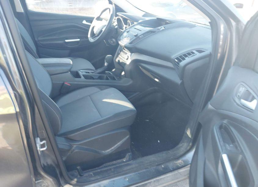 Photo 5 of 2017 Ford Escape SE (VIN 1FMCU0GD1HUA49959)