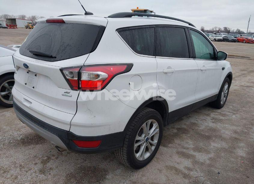 Photo 4 of 2017 Ford Escape SE (VIN 1FMCU0GD1HUA60041)