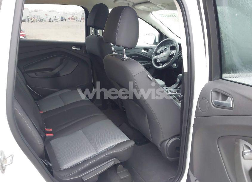 Photo 8 of 2017 Ford Escape SE (VIN 1FMCU0GD1HUA60041)