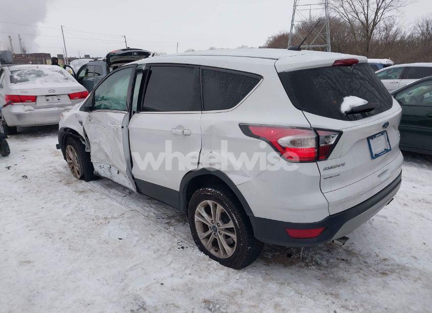 Photo 3 of 2017 Ford Escape SE (VIN 1FMCU0GD1HUA79236)