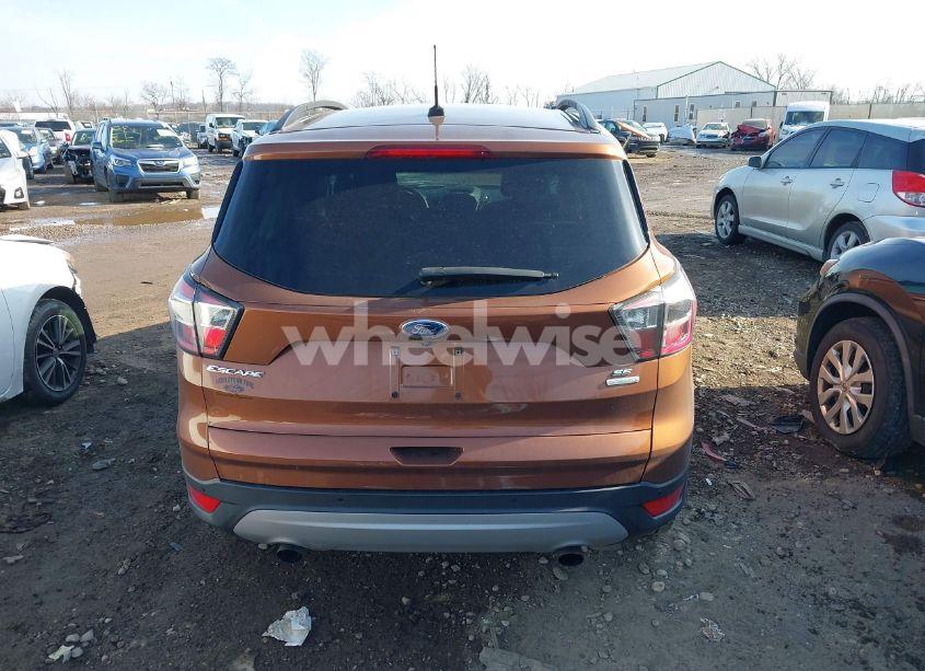 Photo 17 of 2017 Ford Escape SE (VIN 1FMCU0GD1HUB40469)
