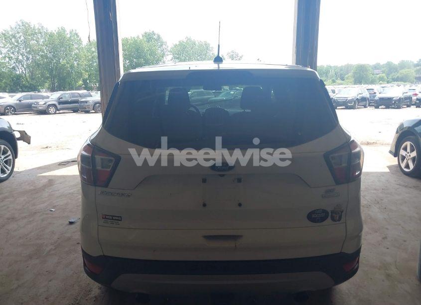Photo 16 of 2017 Ford Escape SE (VIN 1FMCU0GD1HUB44215)