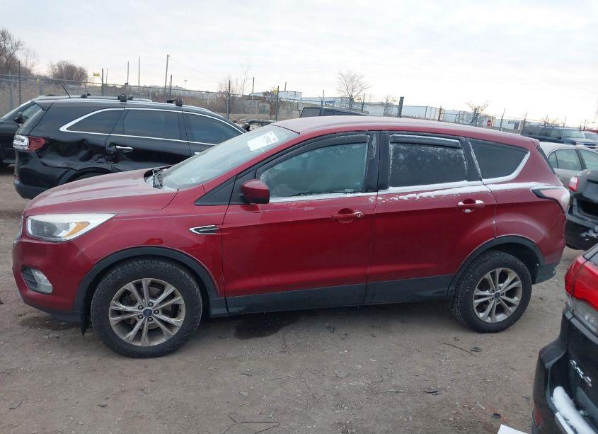 Photo 14 of 2017 Ford Escape SE (VIN 1FMCU0GD1HUB57403)