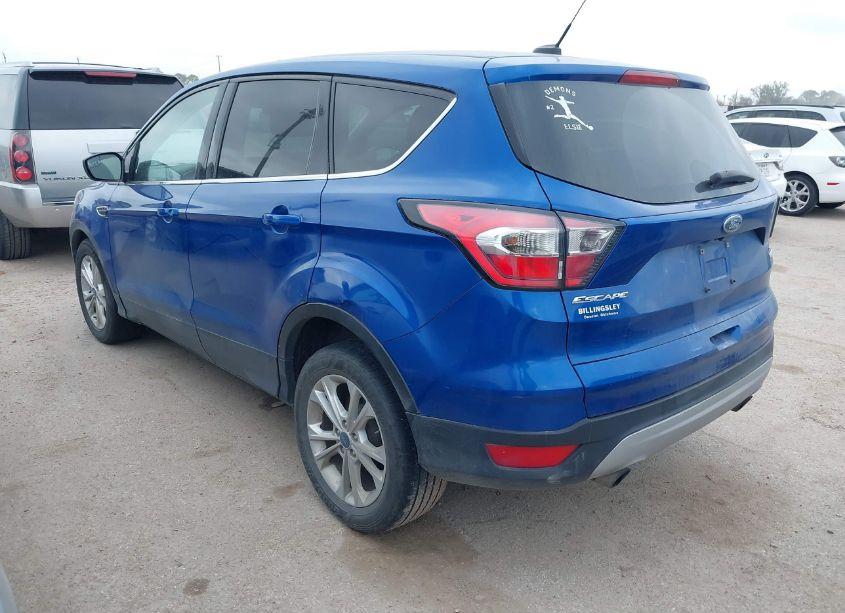 Photo 3 of 2017 Ford Escape SE (VIN 1FMCU0GD1HUC00797)