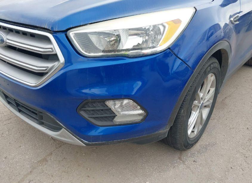 Photo 6 of 2017 Ford Escape SE (VIN 1FMCU0GD1HUC00797)