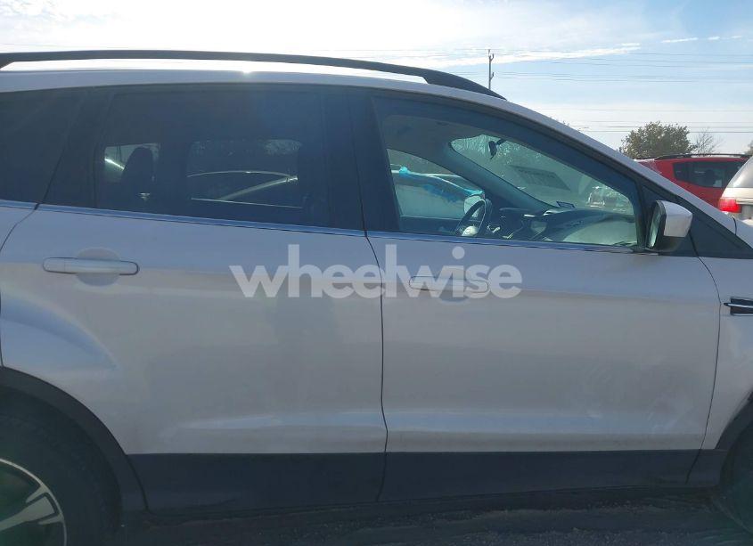 Photo 13 of 2017 Ford Escape SE (VIN 1FMCU0GD1HUC07345)