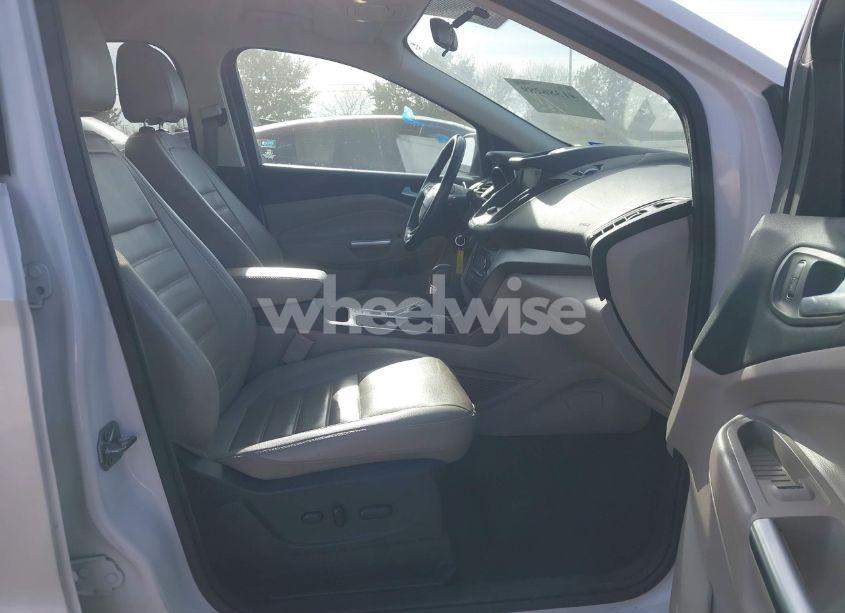 Photo 5 of 2017 Ford Escape SE (VIN 1FMCU0GD1HUC07345)