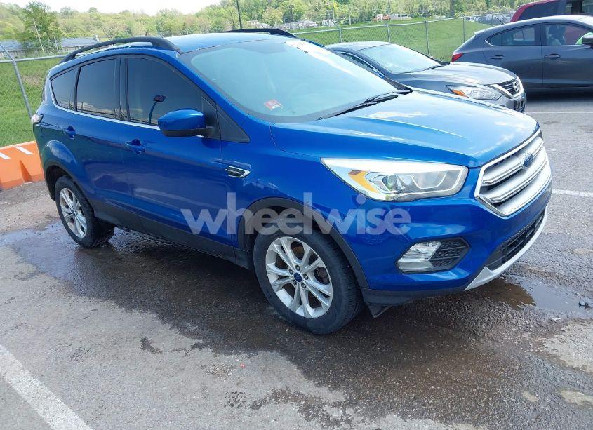 2017 Ford Escape SE (VIN 1FMCU0GD1HUC86600) main photo